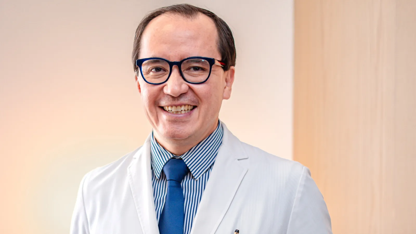 How to Choose a Plastic Surgeon in Mexico: A Complete Guide for International Patients