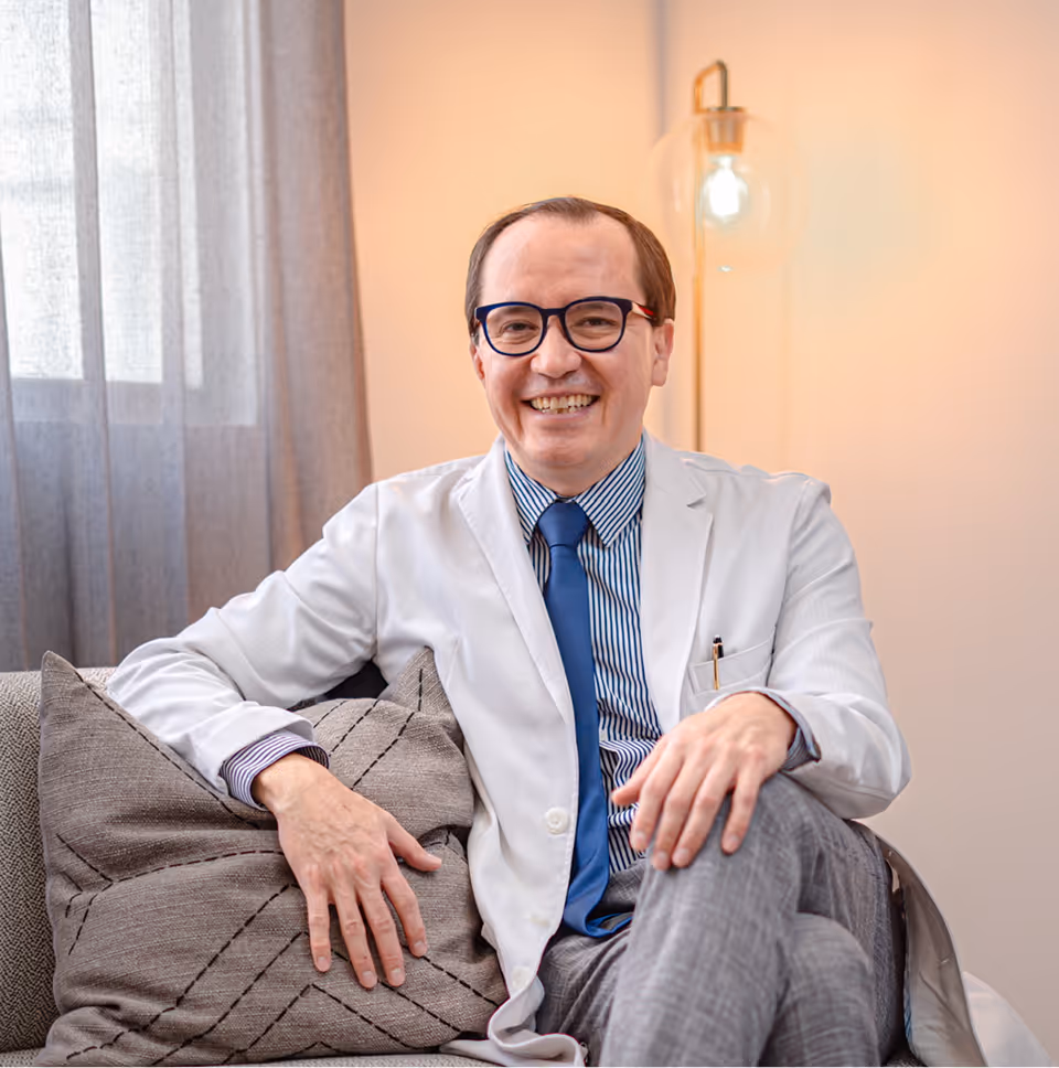 Dr Cesar Lopez